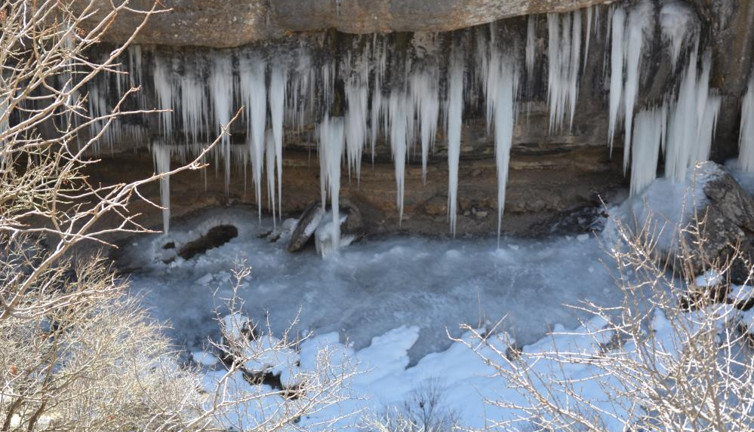 Şırnak’ta dağlar buz tuttu