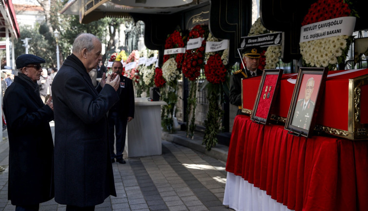 Emekli Orgeneral Şener Eruygur son yolcuğuna uğurlandı. Cumhuriyet bir savunucusunu daha kaybetti