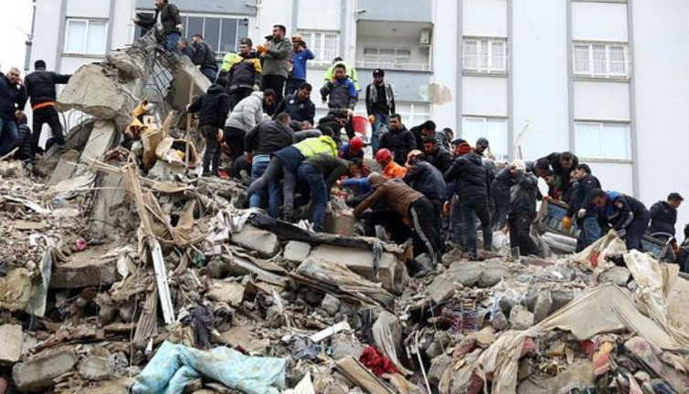 Depremde hayatını kaybedenlerin ailelerine verilecek ölüm aylığı şartları belli oldu. Kaç gün prim gerekiyor