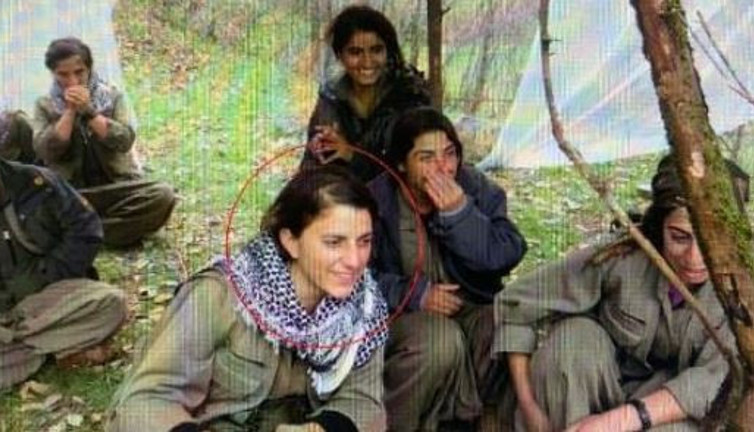 Bombalı saldırı yapacak PKK'lı kadın terörist yakalandı