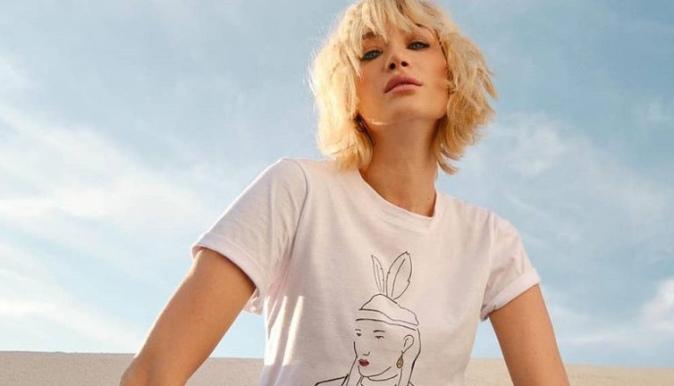 Didem Soydan ''Bunları söylemek suç olamaz'' diyerek sitem etti. Kızılay çadırlarının AHBAP'a satılmasına sessiz kalmadı