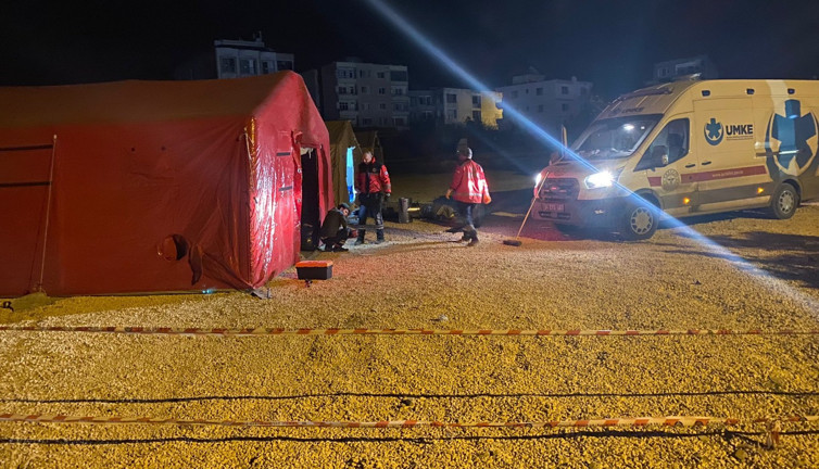 TBB ve İBB'nin kurduğu sahra hastanesi karakola çevrildi