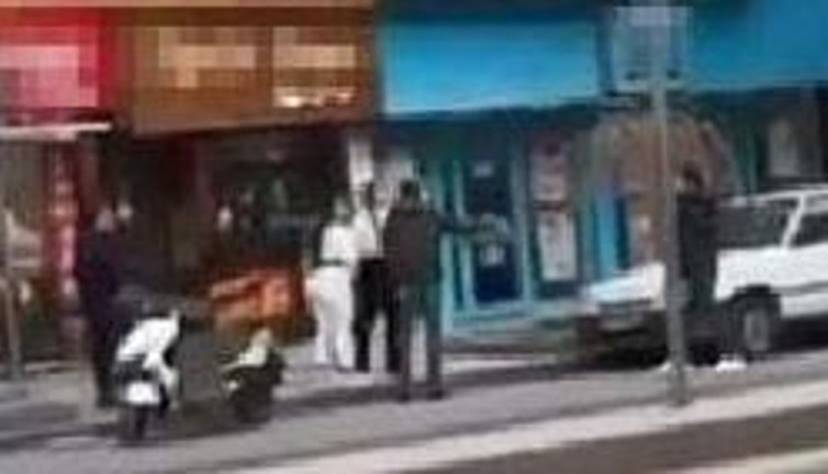 Ankara'da kuaförler birbirine girdi