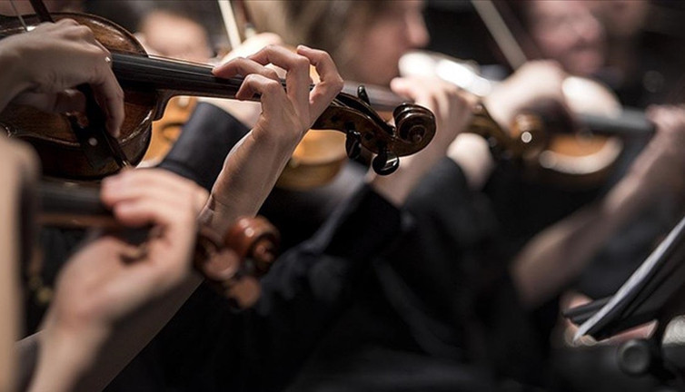 Berlin Filarmoni’de depremzedeler için konser