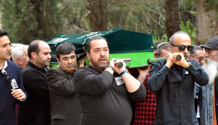 Usta oyuncu Kazım Akşar'a veda