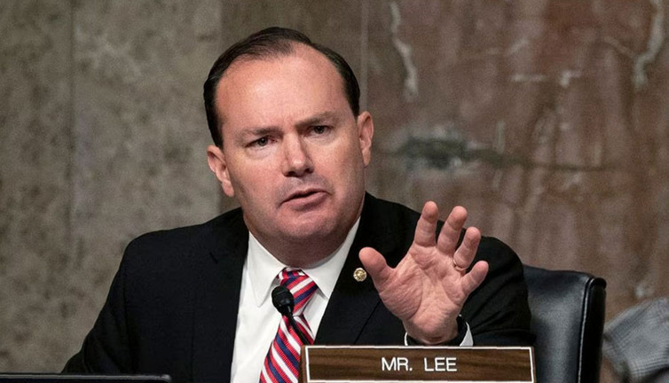 Twitter, ABD'li Senatörün hesabını askıya aldı