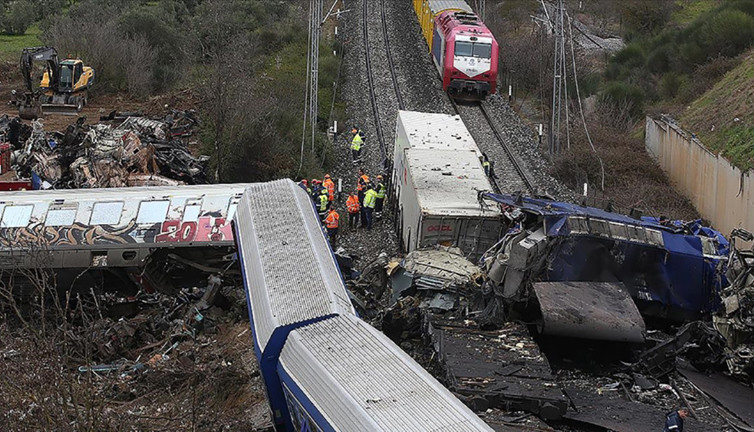 Yunanistan'da tren kazasında ölenlerin sayısı 46'ya yükseldi
