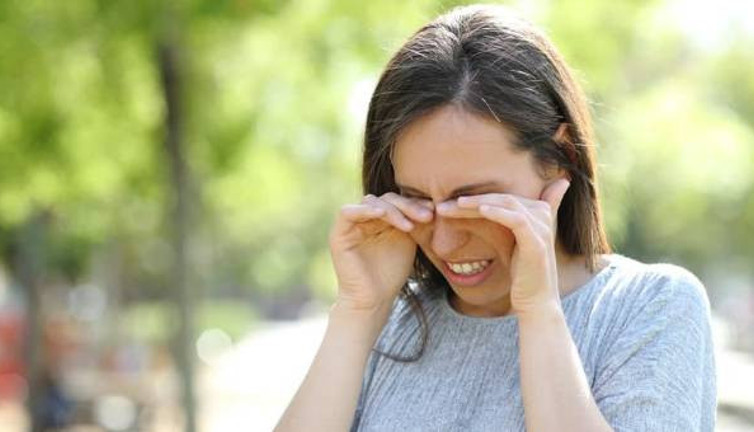 Göz ağrısına ne iyi gelir? Göz ağrısına evde çözüm önerileri nelerdir?