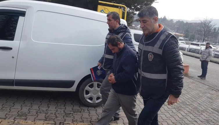 Kablo hırsızı yakalandı