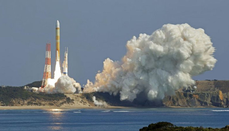 Japonya'nın gözlem uydusu taşıyan roketi fırlatma girişimi başarısız oldu