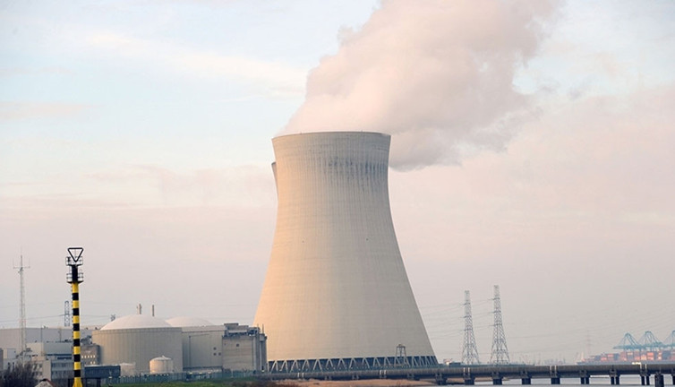 Fransa'da nükleer santralde çatlak tespit edildi