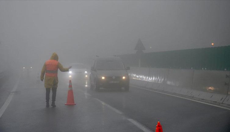 Sürücüler dikkat! Bolu Dağı'nda sis engeli