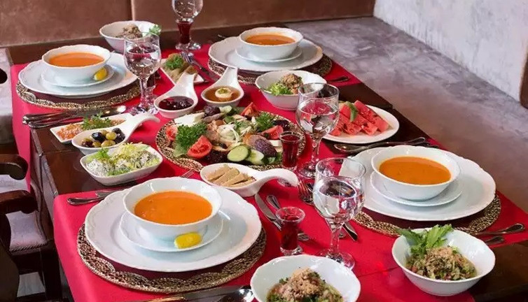 Uzmanı ‘sofralardan kısıtlayın’ diyerek uyardı. 2.5 milyon kişinin ölümü engellenecek