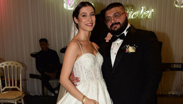 Rapçi Ayaz Erdoğan hayranıyla evlendi