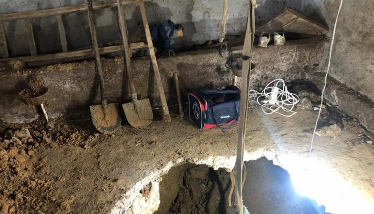 Kaçak kazı yapan 3 kişi yakalandı