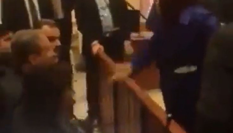 Muhsin Yazıcıoğlu’nun eşinin Mustafa Destici'yi mahkemeden kovduğu görüntüler ortaya çıktı