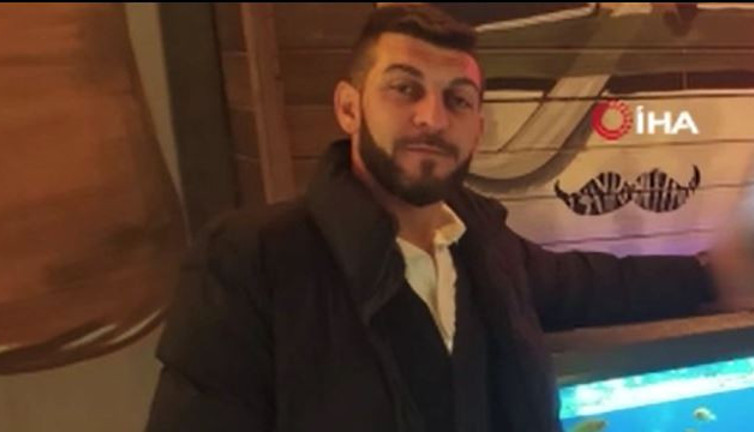Eğlence mekanında garson garsonu öldürdü