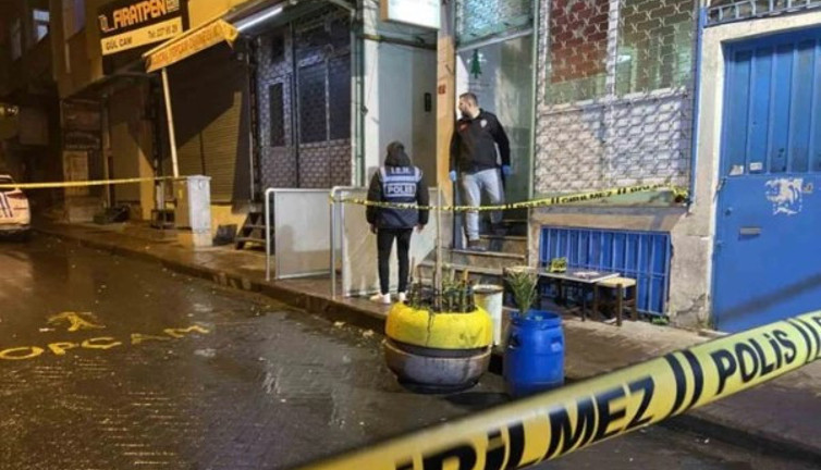 Beyoğlu'nda derneğe silahlı saldırı. Yaralılar var