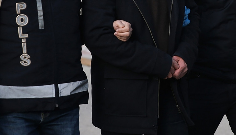 Van'daki nevruz kutlamalarında terör örgütü propagandası yapan 34 kişi gözaltına alındı