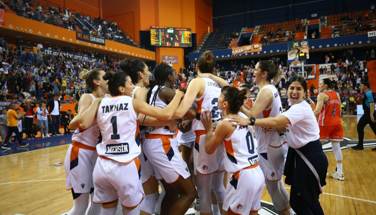 ÇBK Mersin Yenişehir Belediyesi farklı skorla Dörtlü Final'de