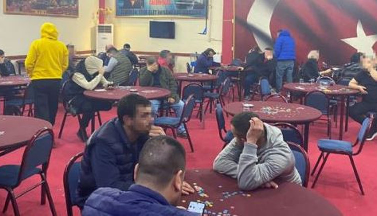 Kolpaçino kumarhanesine operasyon