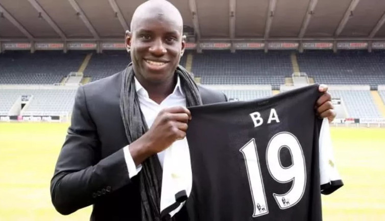 Beşiktaş Demba Ba ile anlaştı