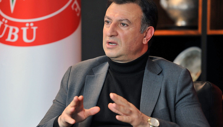 Ümraniyespor Başkanı Tarık Aksar'dan flaş açıklamalar. Serkan Kırıntılı'ya göndermede bulundu