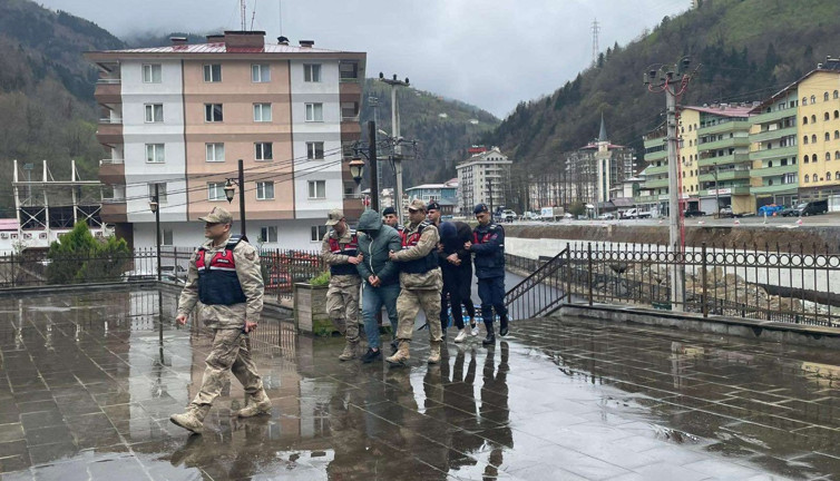 Trabzon'da hırsızlık şüphelilerine operasyon