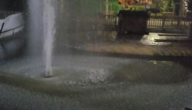 Ankara’da mart ayının son gecesi dondu