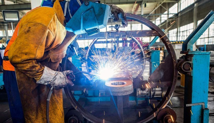 700 bin kişiyi ilgilendiriyor. Gözler Kamudaki ücret pazarlığına çevrildi