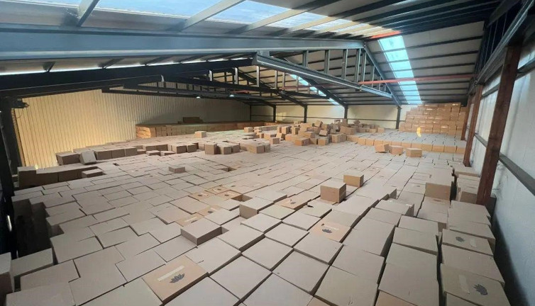 İzmir'de 672 milyon 490 bin kaçak makaron ele geçirildi