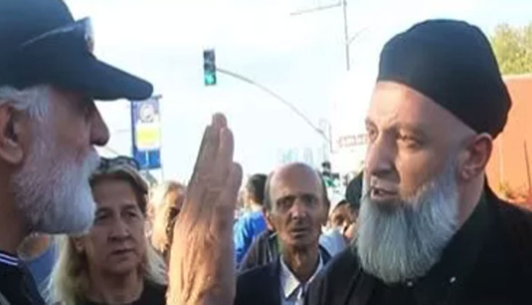 Sokak röportajında vatandaşın dinini sorgulamaya kalktı. Konuşmasını 'Sultan Recep Tayyip Erdoğan' sözleriyle bitirdi