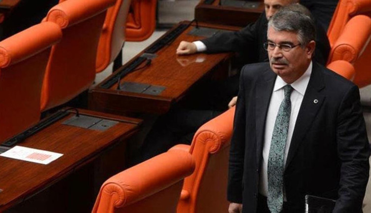 Eski İçişleri Bakanı İdris Naim Şahin İYİ Parti'den milletvekili adayı oldu