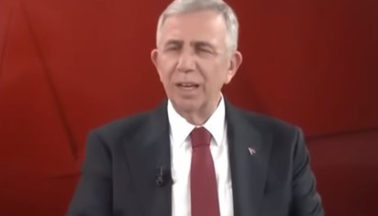 Mansur Yavaş: Beka meselesini tabelalardan kaldırılan TC'yi geri koyarak çözdük