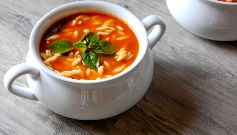 Şehriye çorbası nasıl yapılır? Şehriye çorbası tarifinin malzemeleri neler?