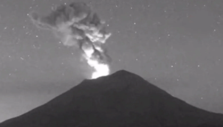 Popocatepetl Yanardağı’nda 24 saatte 12 patlama (10 Nisan 2023)