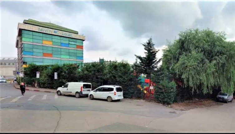 AKP'li belediye parkı satışa çıkardı. Özel okul istedi olanlar oldu