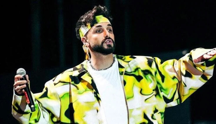 Sefo pırlanta diş taktırdı. Ünlü rapçinin gülümsemesi pahalıya patladı