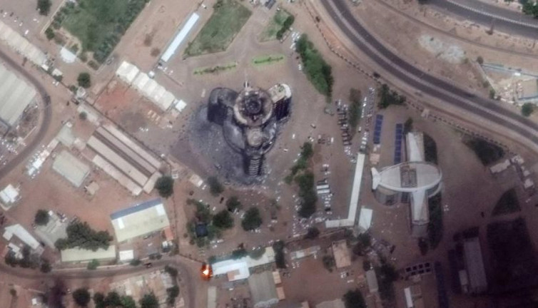 Sudan Maden Bakanı'nın evine roket isabet etti