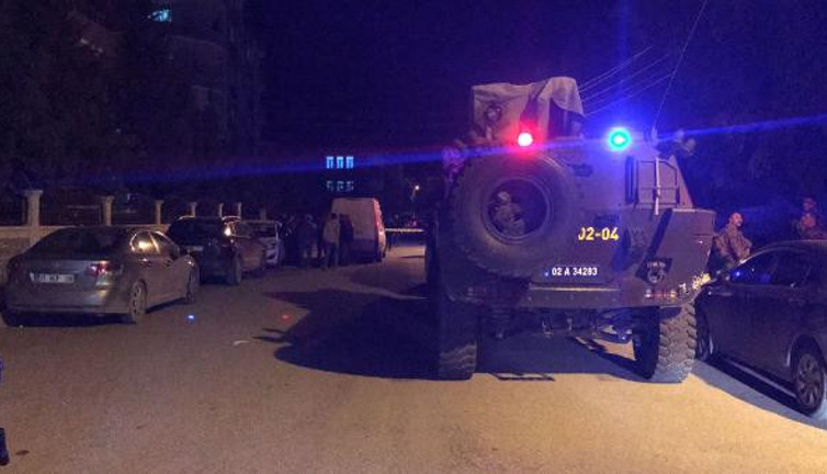 Yemek kuyruğunda silahlar ateşlendi. Ortalık kan gölü