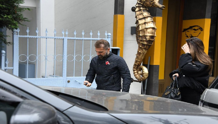 Harun Tan sevgilisiyle el ele görüntülendi