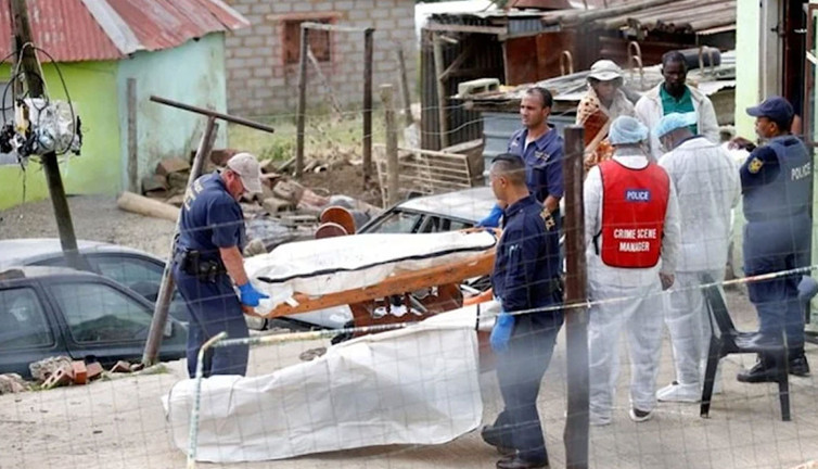 Korkunç katliam: Aynı aileden 10 kişi öldürüldü