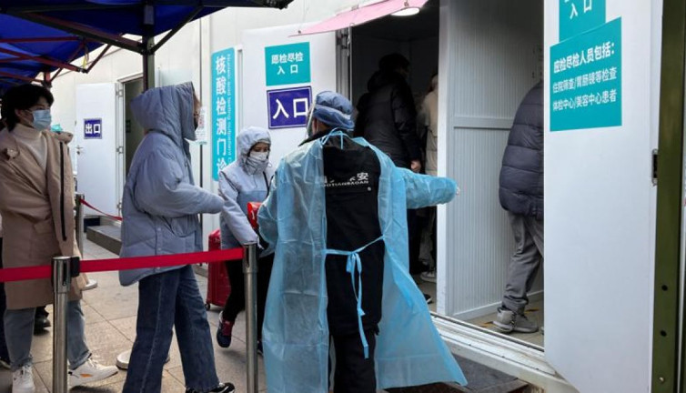 Çin, COVID testi zorunluluğunu kaldıracak