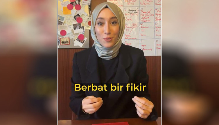 AKP’li vekil AKP’nin 2023 hedeflerini kendi sitesinden kaldırdığını unuttu, muhalefeti eleştireceğim derken baltayı taşa vurdu