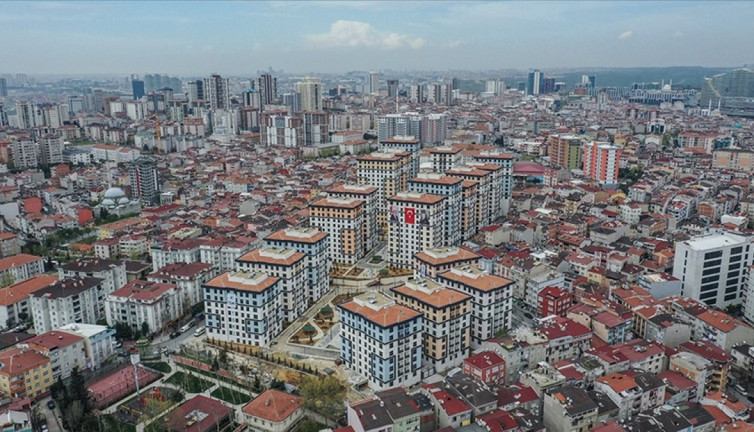 "Kentsel Dönüşümde Yarısı Bizden Kampanyası"na 2 günde İstanbul'da 47 bin 400 başvuru yapıldı