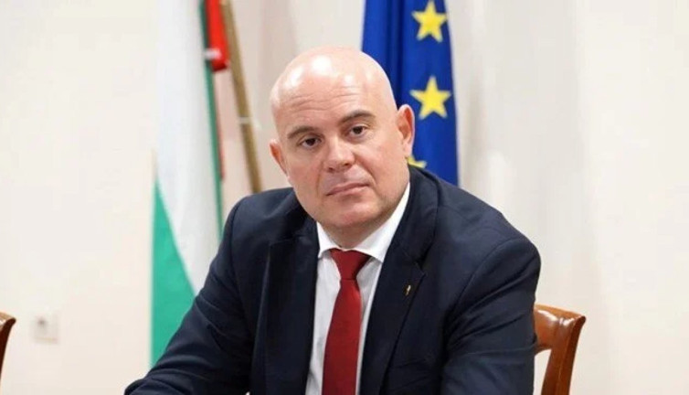 Bulgaristan Cumhuriyet Başsavcısı Geşev ve ailesine bombalı suikast girişimi