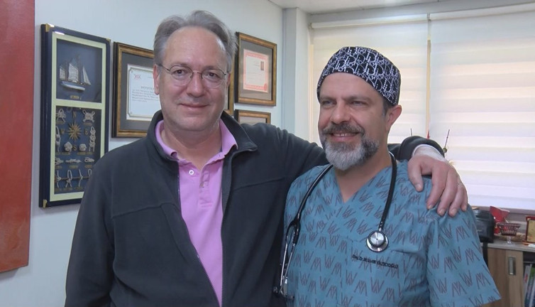 ABD'nin en iyi kardiyoloğu 'by-pass' dedi. Türk hekim böyle tedavi etti