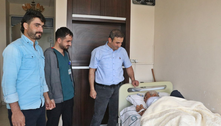 14 ay kabızlık şikâyetiyle hastaneye gitti. 10 santimetrelik tümör tespit edildi