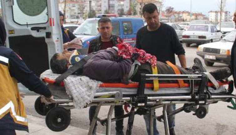 Taşlama makinesiyle kendini doğradı