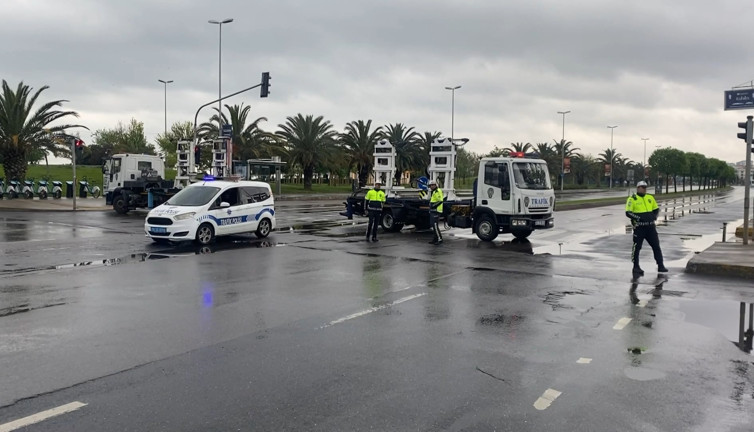 Millet İttifakı İstanbul Mitingi öncesi bu yollar trafiğe kapatıldı